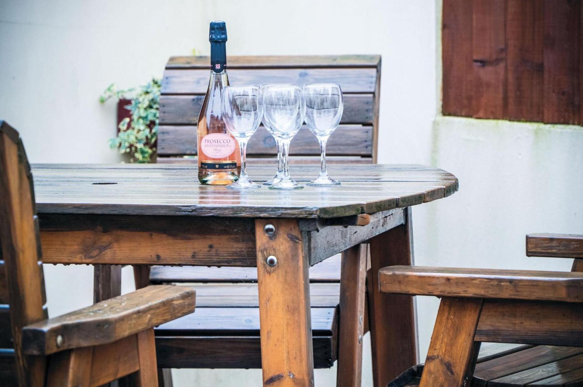The Brambles - 2 Bedroom Cottage - Llanteg ภายนอก รูปภาพ