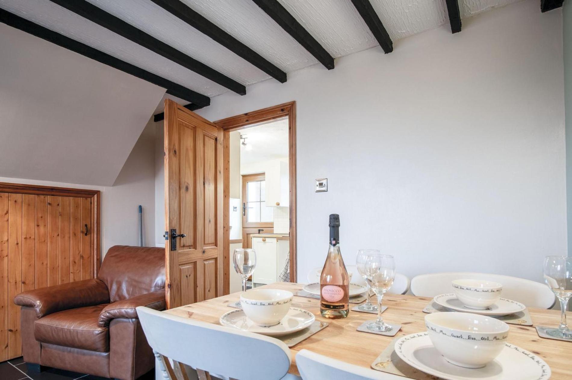 The Brambles - 2 Bedroom Cottage - Llanteg ภายนอก รูปภาพ