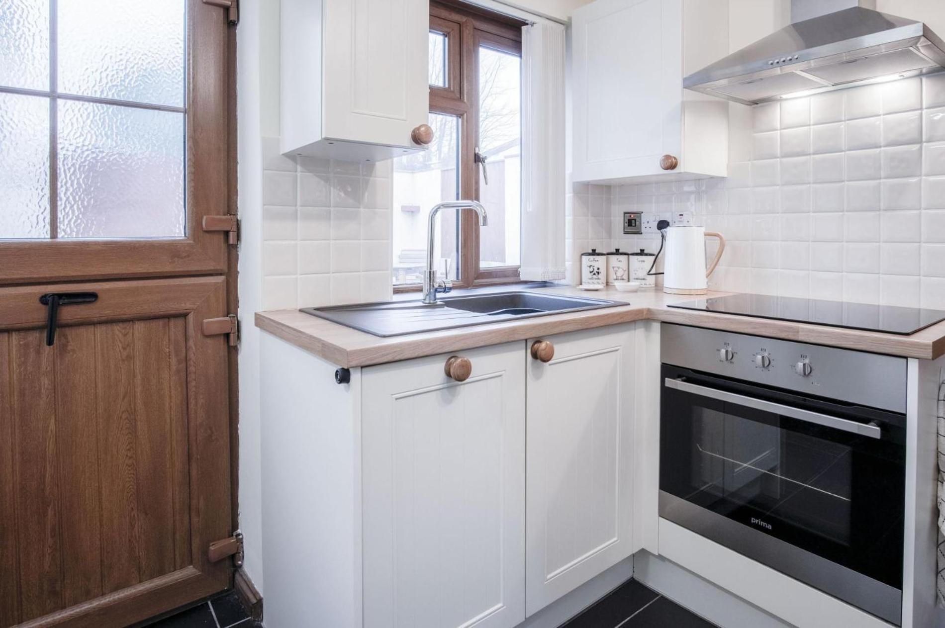 The Brambles - 2 Bedroom Cottage - Llanteg ภายนอก รูปภาพ